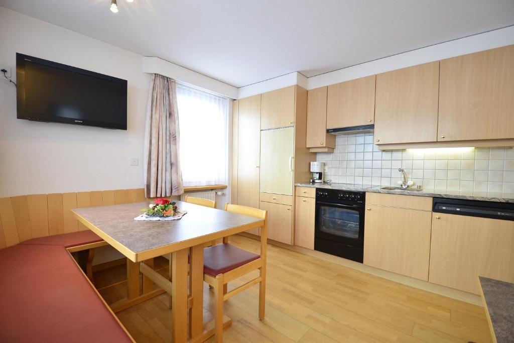 Haus Orion Apartment Saas-Fee Phòng bức ảnh